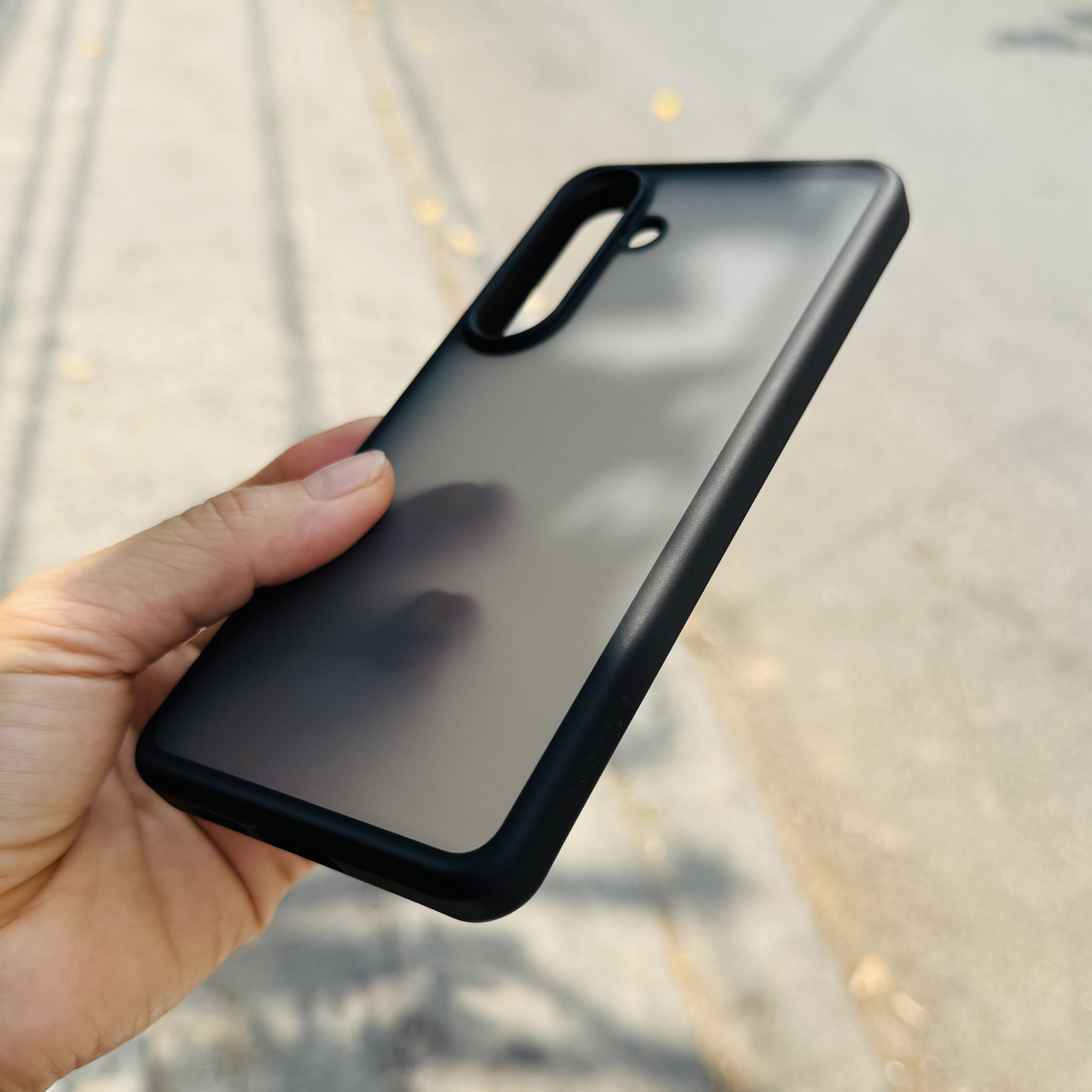 Ốp lưng Galaxy S26 Plus Likgus nhám