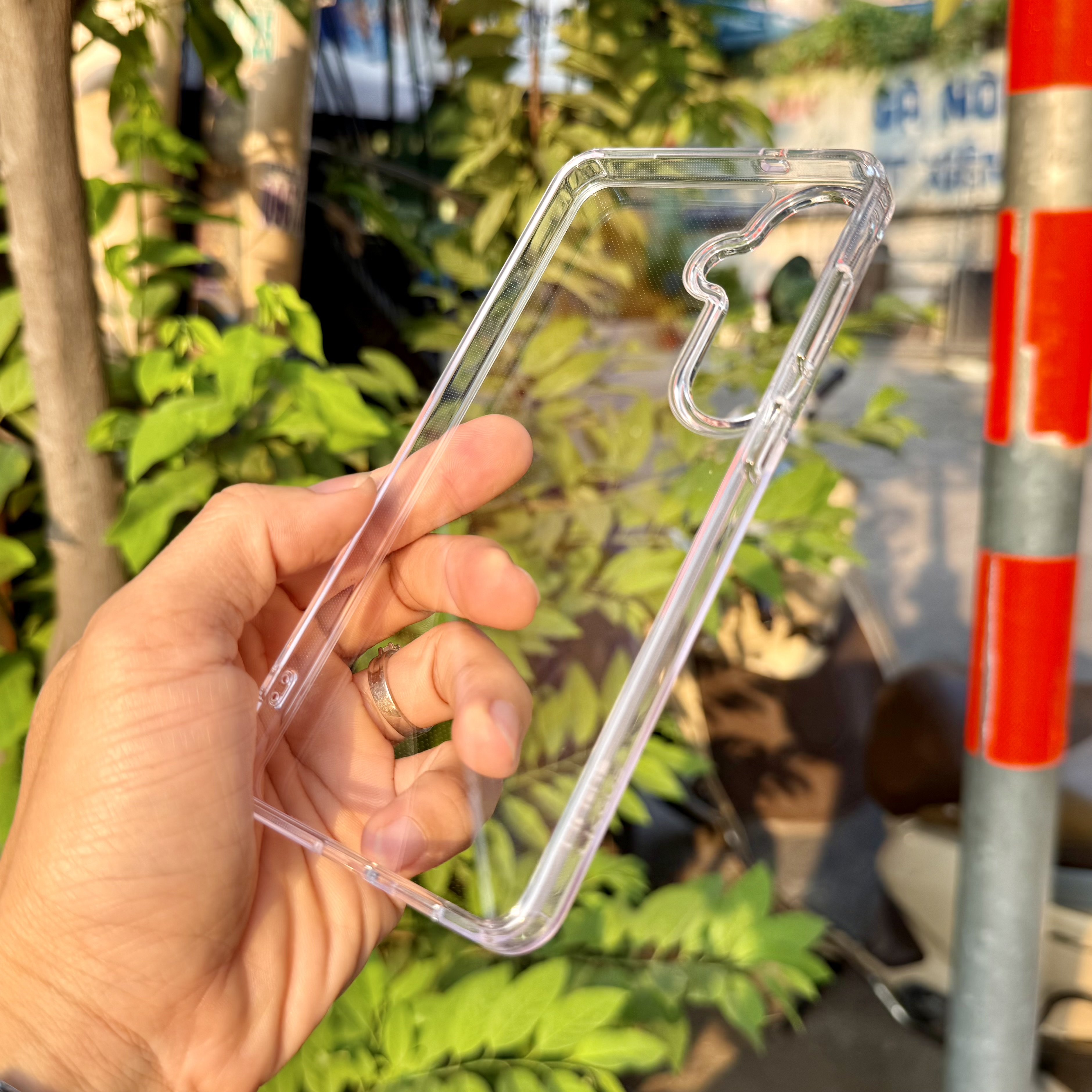 Ốp lưng Galaxy S26 Plus trong suốt Likgus chính hãng