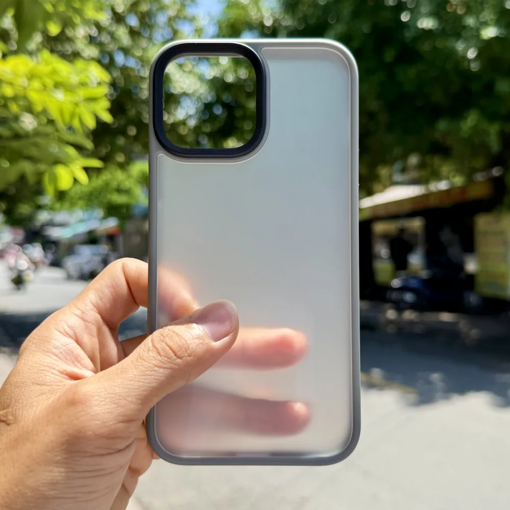 Ốp lưng iPhone 13 Pro Max Likgus nhám viền màu