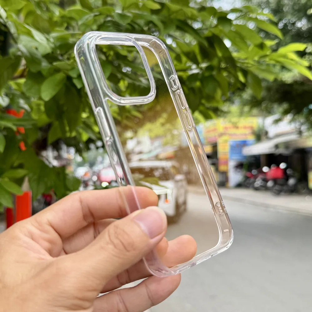 Ốp lưng iPhone 15 Pro Likgus trong suốt chính hãng