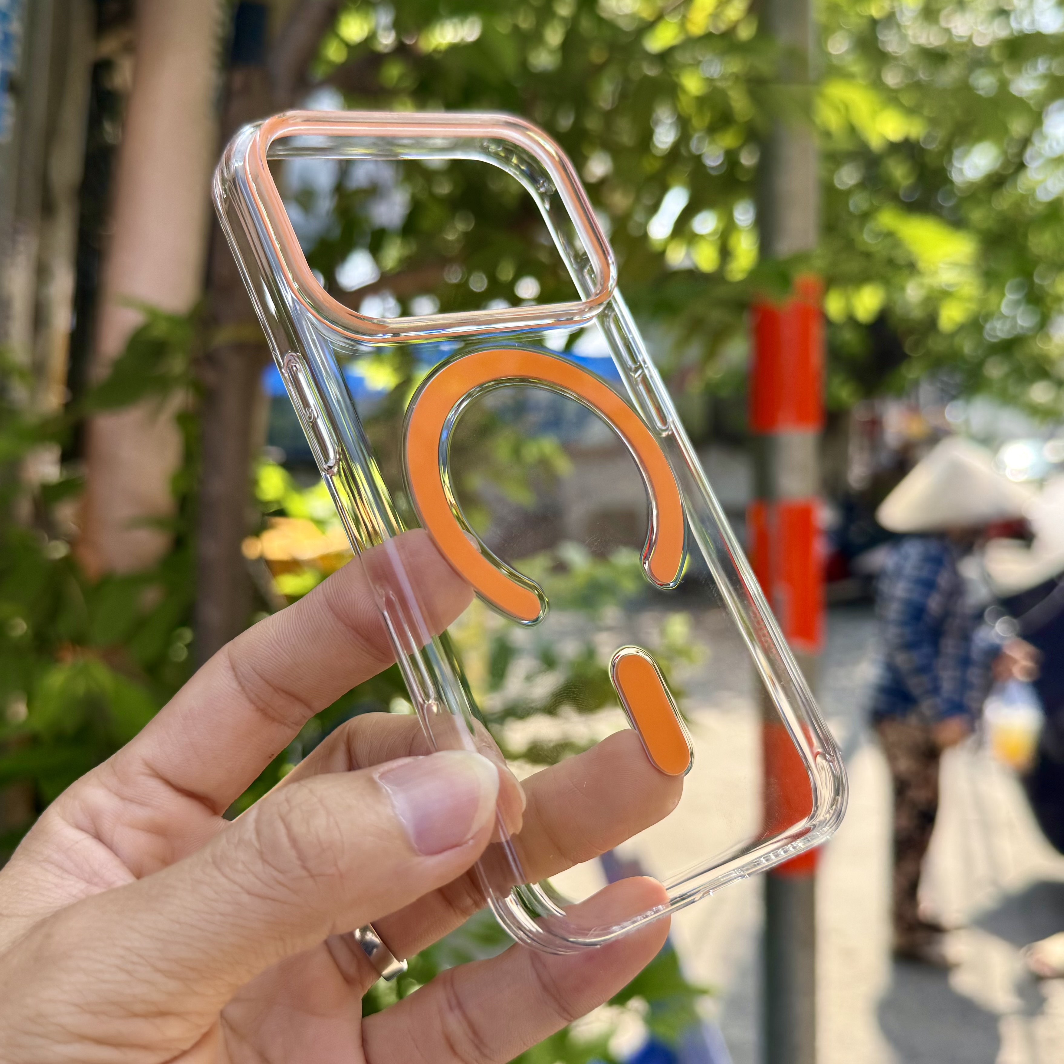 Ốp lưng iPhone 17 Pro trong suốt Magsafe Le Prius