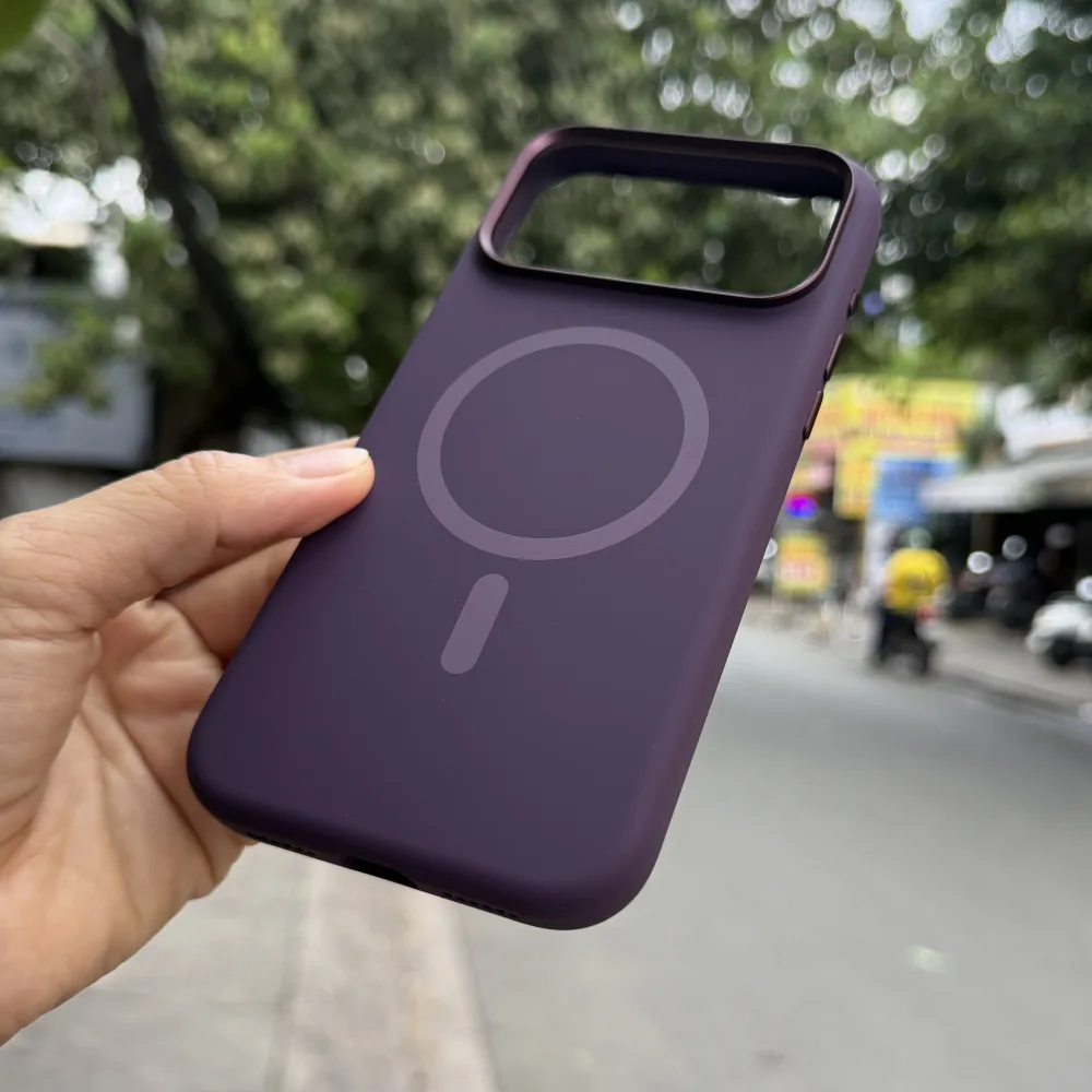 Ốp lưng iPhone 18 pro Max Mutural Pure Magsafe Quận 2