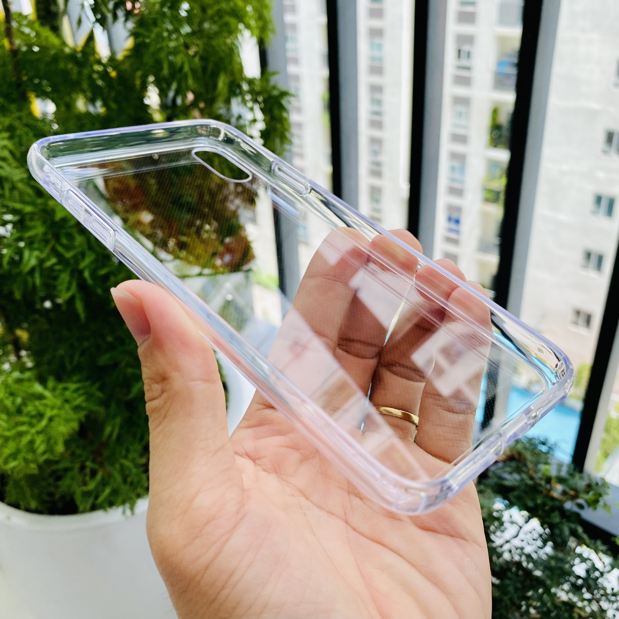 Ốp lưng iPhone Xs Max Likgus trong suốt