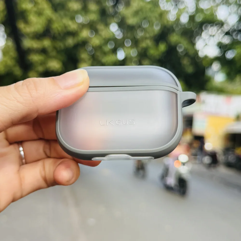 Ốp Airpods Pro 3 Likgus nhám