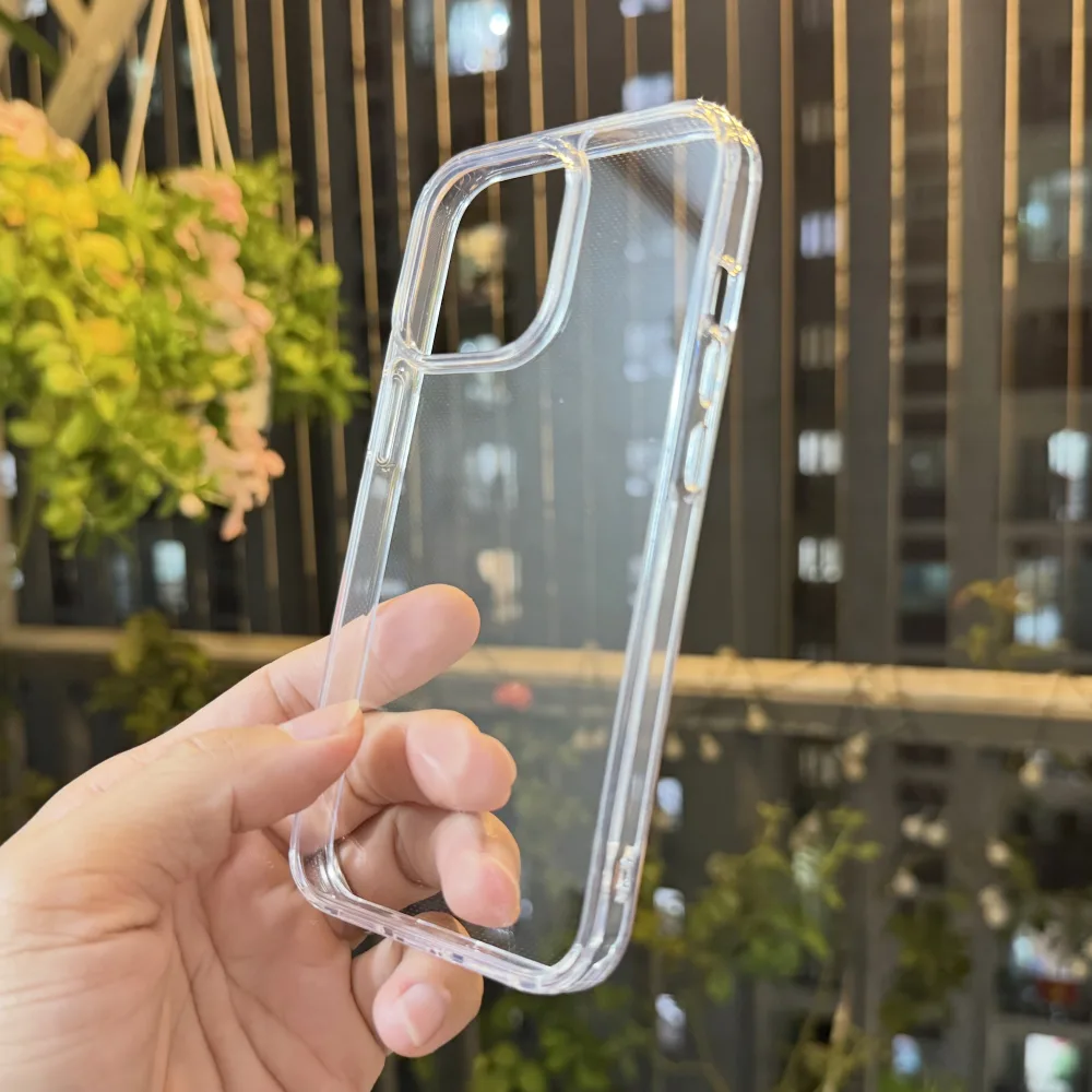 Ốp lưng iPhone 13 Pro Likgus trong suốt không ố vàng
