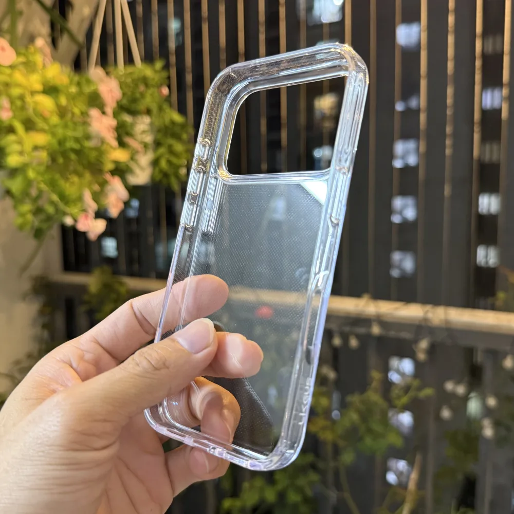 Ốp lưng iPhone 17 Pro/ 18 Pro trong suốt Likgus