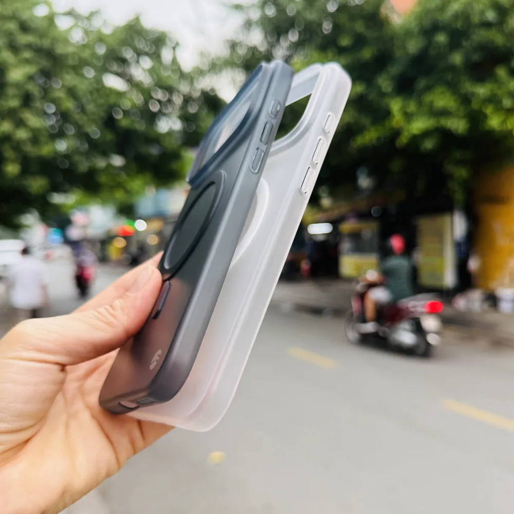 Ốp lưng iPhone 17 Pro Max Switcheasy magsafe siêu mỏng