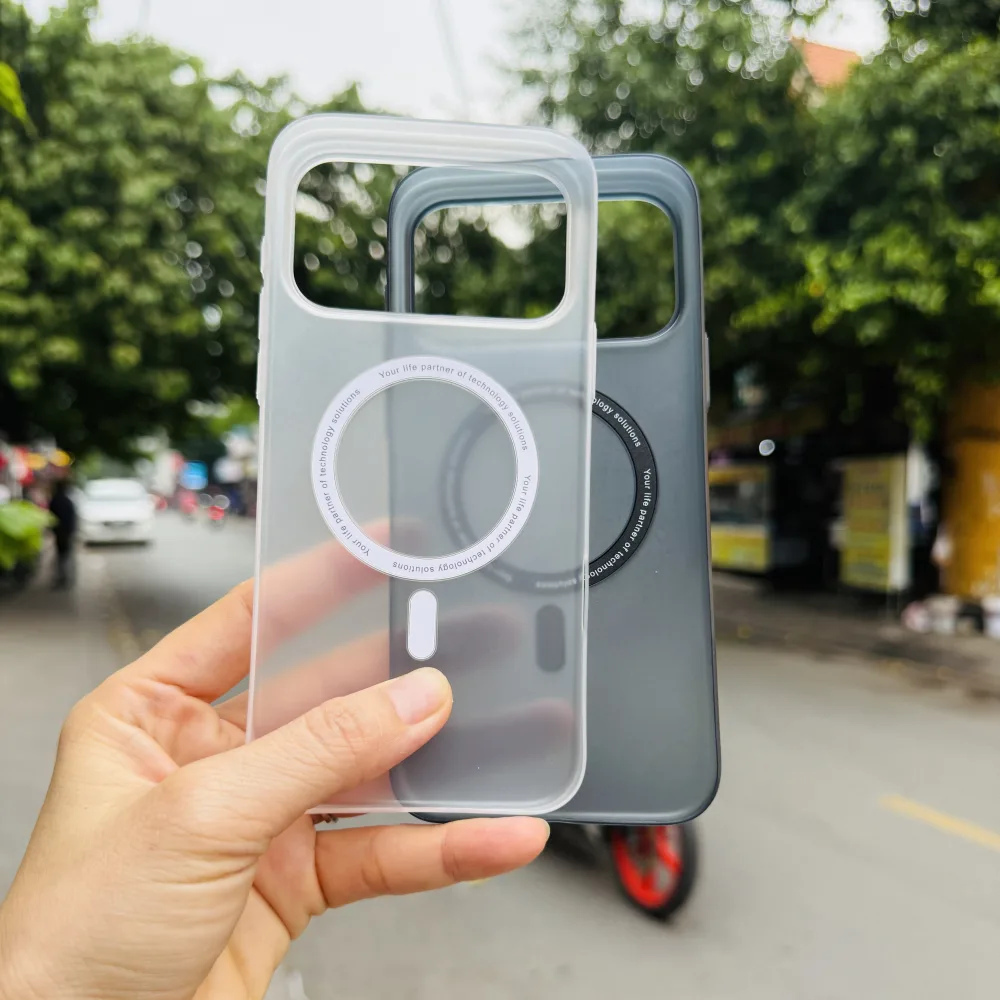 Ốp lưng iPhone 17 Pro Max Switcheasy magsafe siêu mỏng