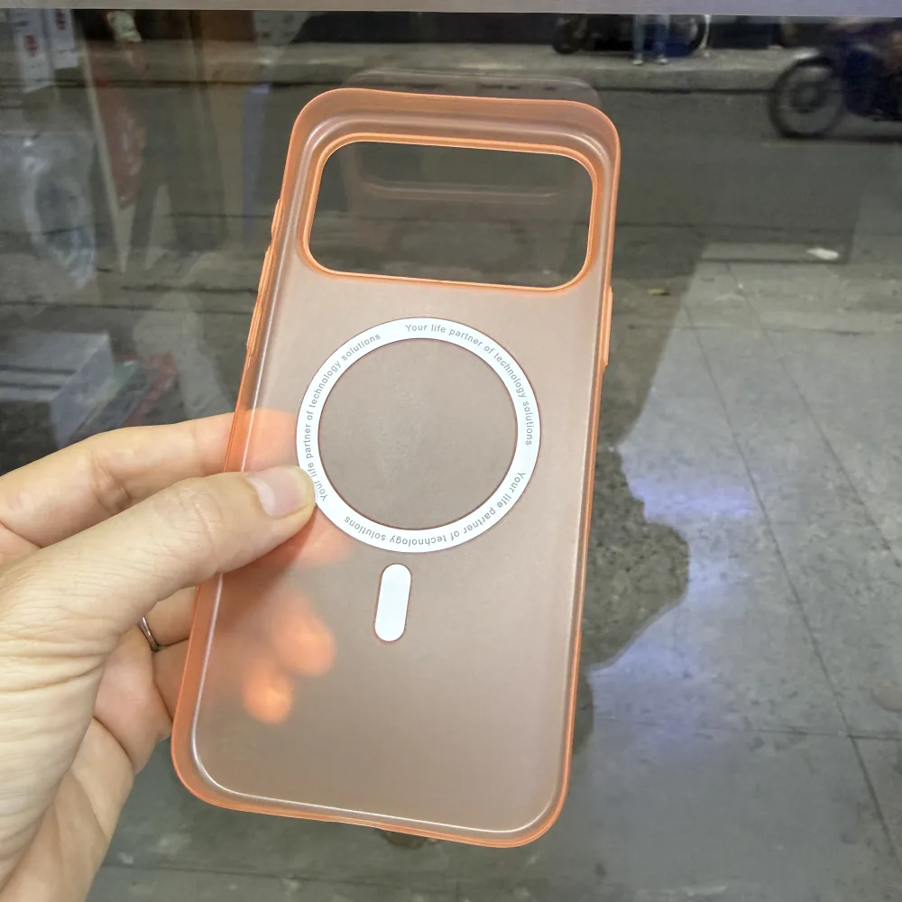 Ốp lưng iPhone 17 Pro Max Switcheasy magsafe siêu mỏng