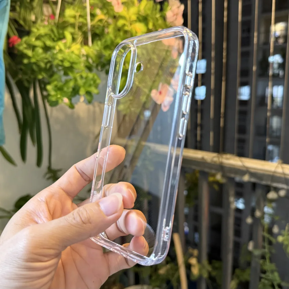 Ốp lưng iPhone 17 trong suốt Likgus chính hãng