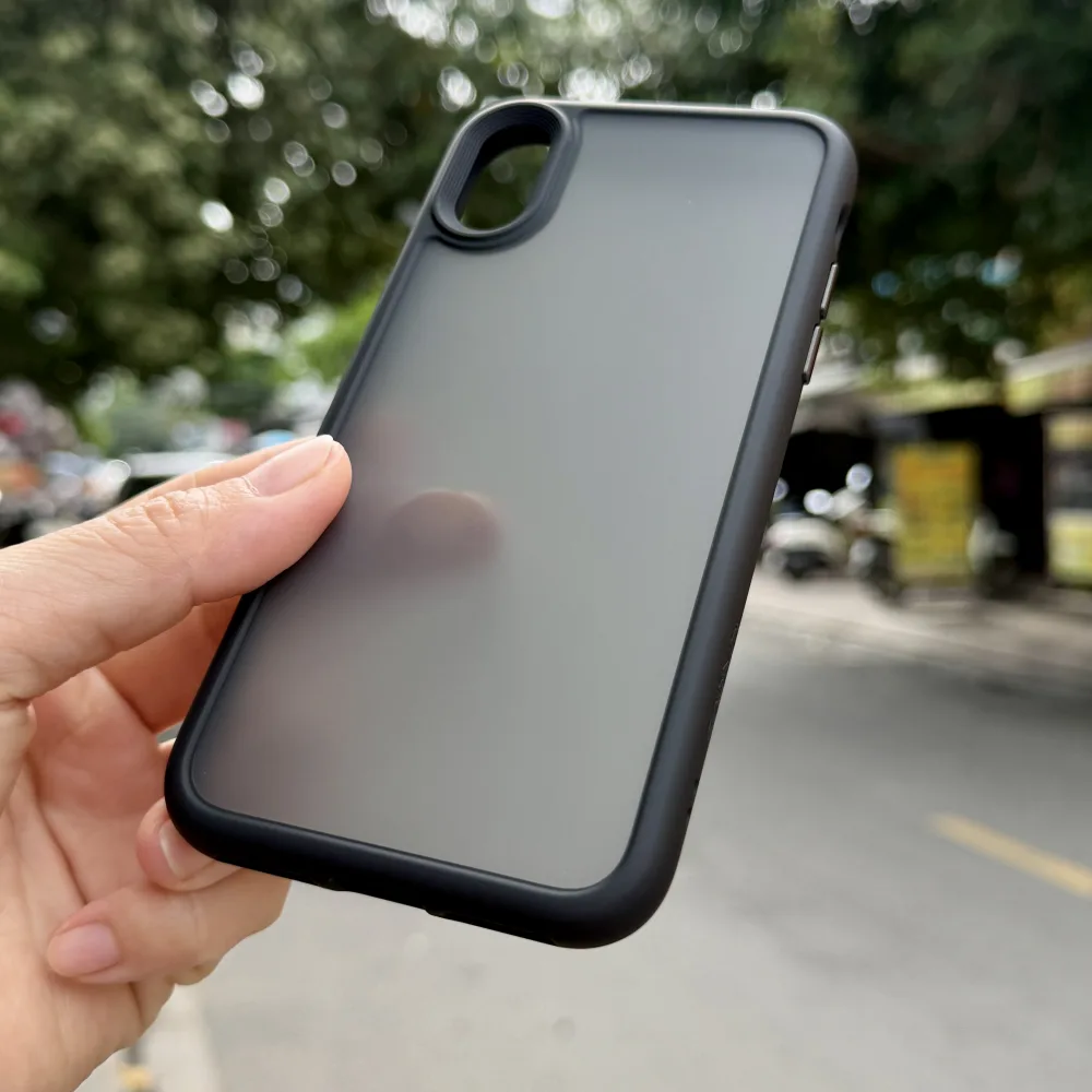 Ốp lưng iPhone X / Xs Likgus nhám