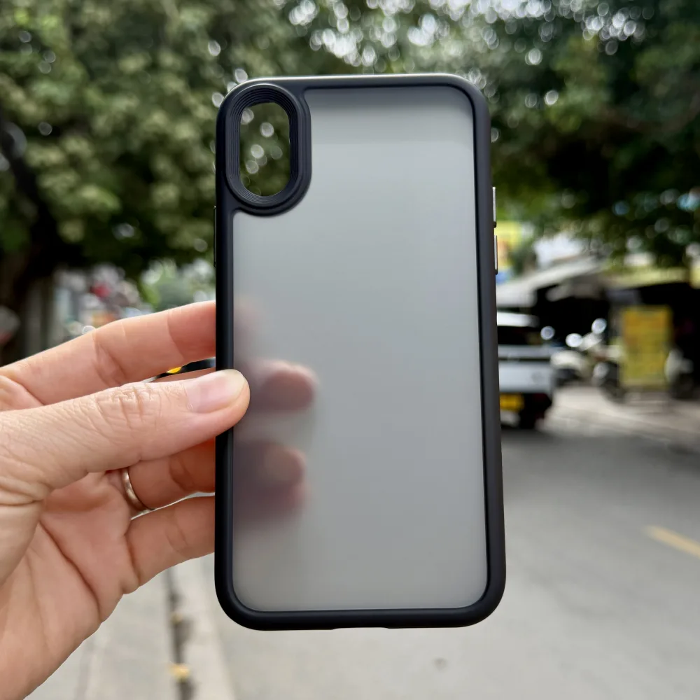 Ốp lưng iPhone X / Xs Likgus nhám